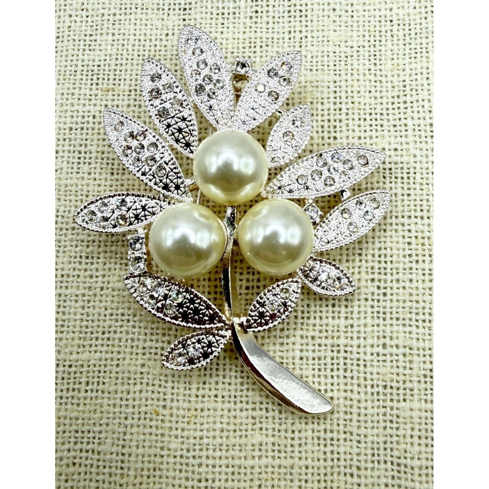 Silver Tone Faux Pearl Rhinestone Flower Brooch Pin 2.25" Floral